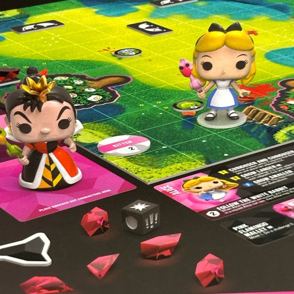 Funko Funkoverse Alice in Wonderland Chase Board Game - Picture 3 of 12